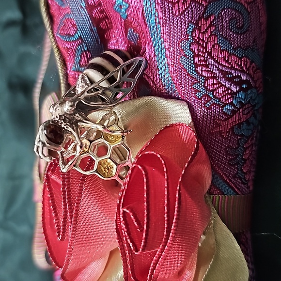 Sterling Silver Amber Large Honeycomb Bee Ring - Picture 2 of 5